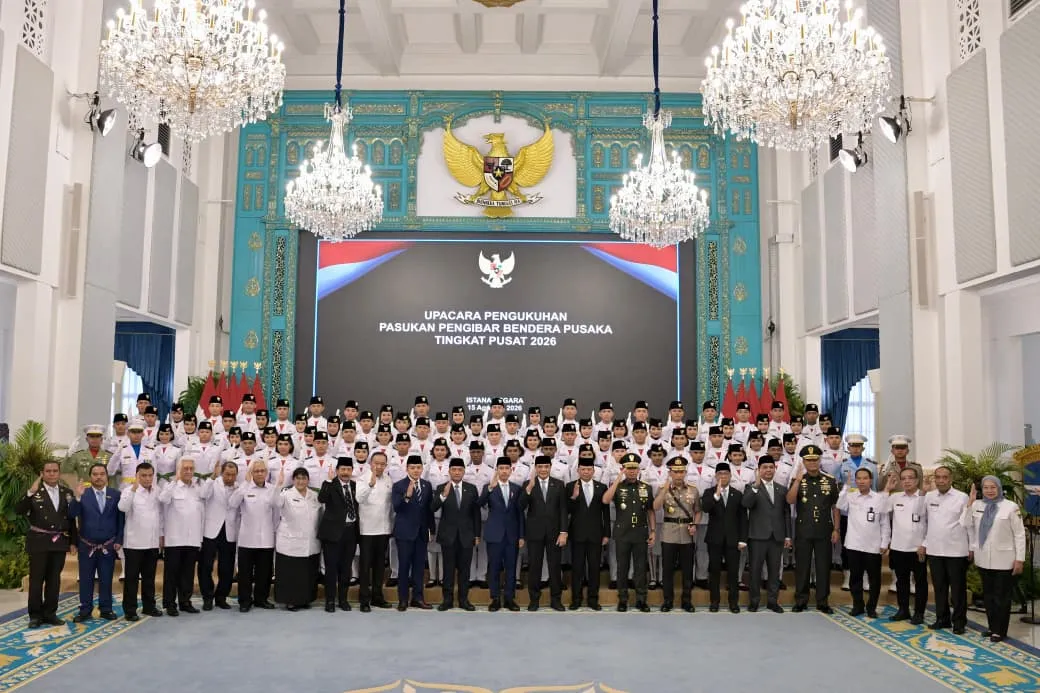 BANGGA! KEPALA SMKN 1 KOTA JAMBI SAMPAIKAN UCAPAN SELAMAT ATAS PENGUKUHAN ACHMAD FACHRI MUBAROK DAN RIZKIA PUTRI SEBAGAI PASKIBRAKA NASIONAL 2026
