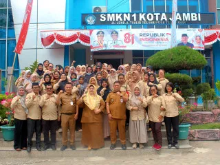 Perkuat Integritas dan Tata Kelola Pendidikan, SMKN 1 Kota Jambi Gelar Pembinaan Disiplin dan Profesionalisme PTK